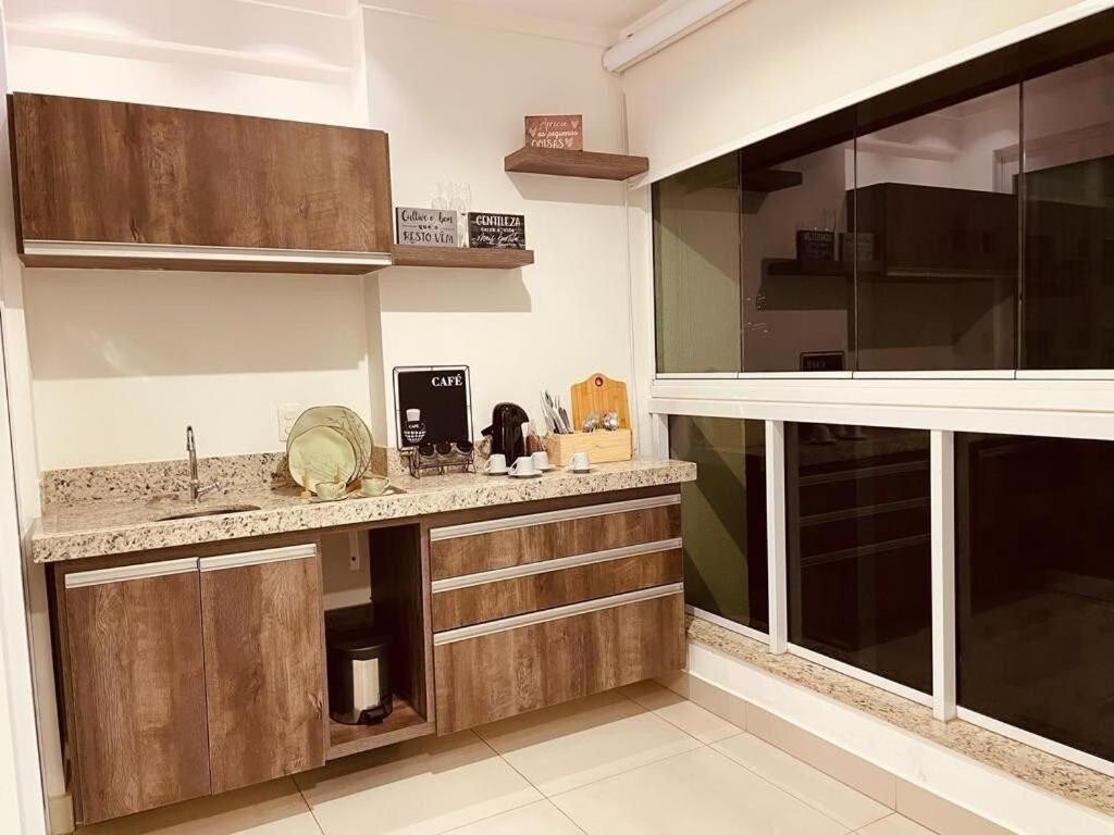 2 Qts.| 4 Hosp. | Ao Lado Do Goiania Shopping Apartment Exterior photo